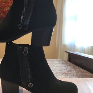 Liz Claiborne boots refined comfort 8M